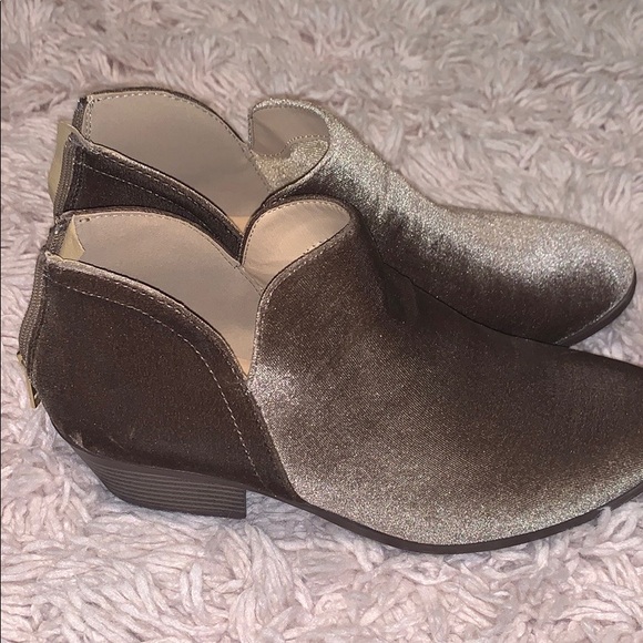 Velvet boots - Picture 2 of 3